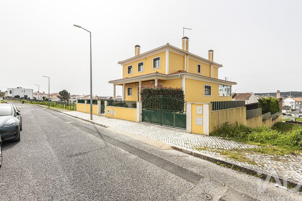 House in Rio Maior - Image 3