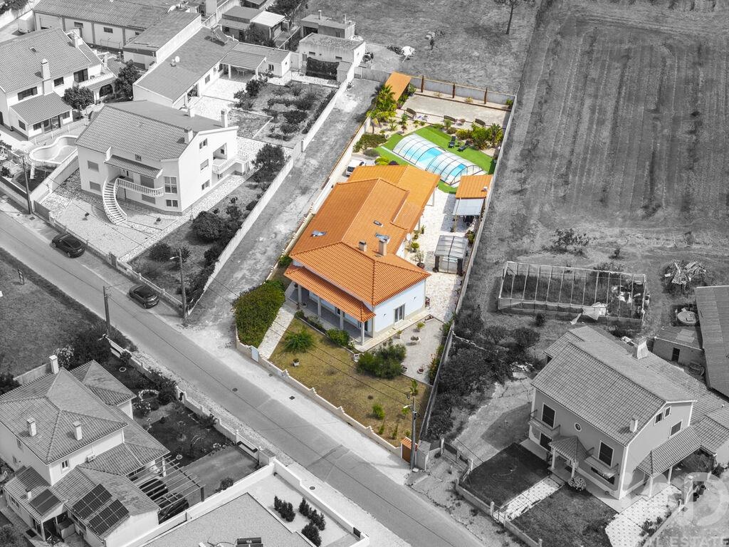 House in Nadadouro - Image 5