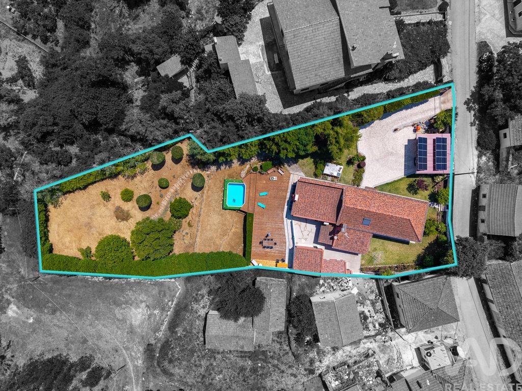 House in Benedita - Image 2