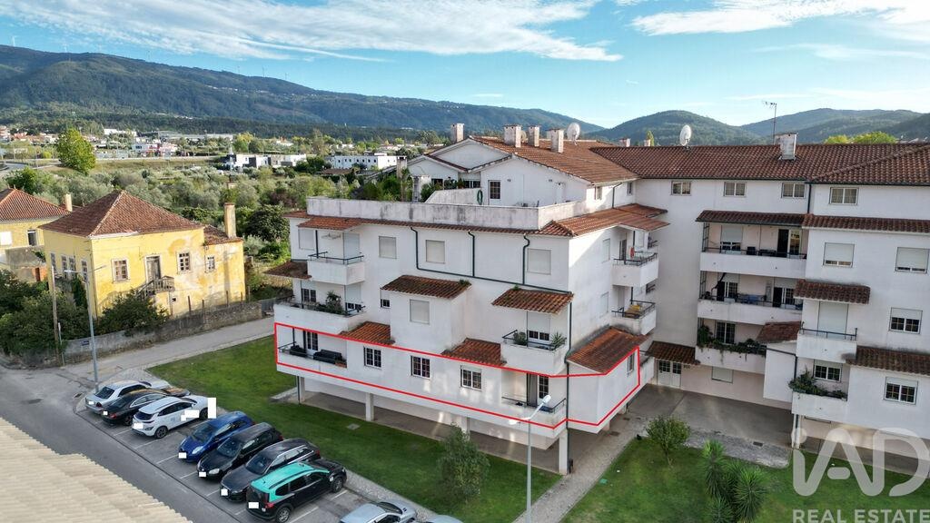 Apartment in Miranda do Corvo - view 1