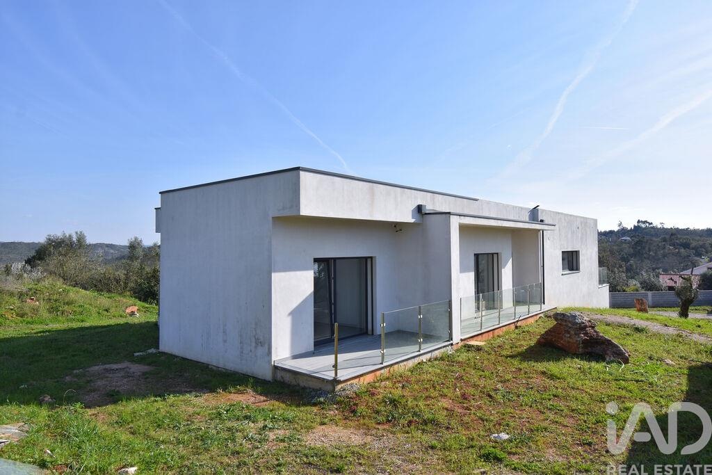 House in Penela - Image 3