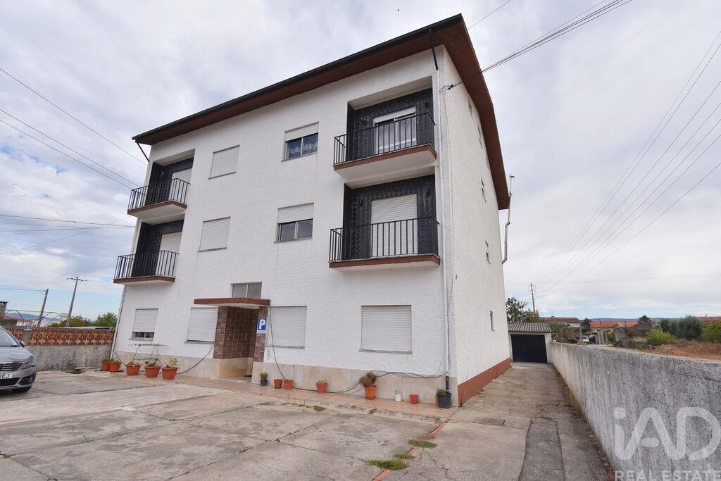 Apartment in Lousa - Image 2