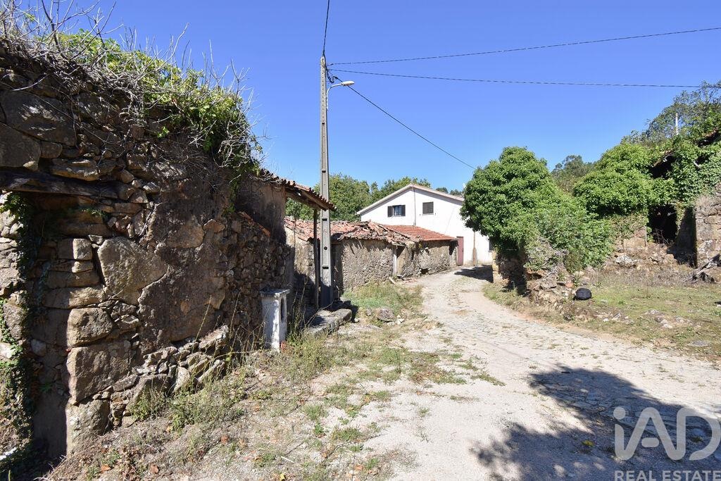 House in Espinhal - Image 3