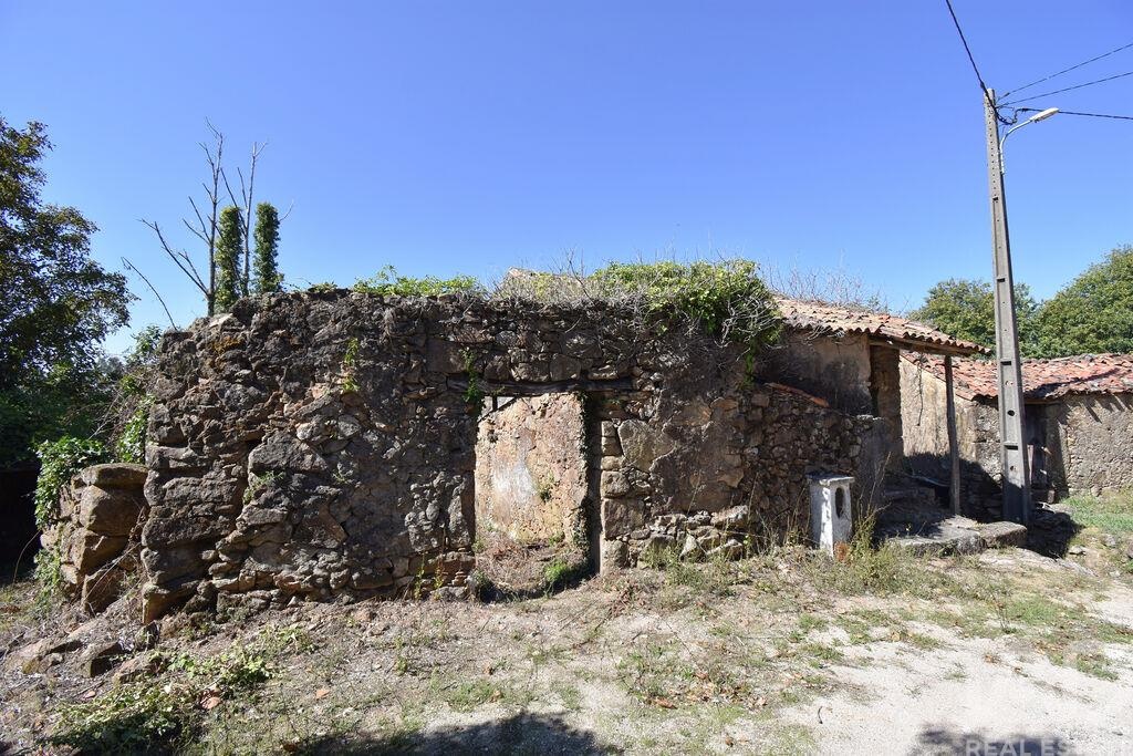 House in Espinhal - Image 4
