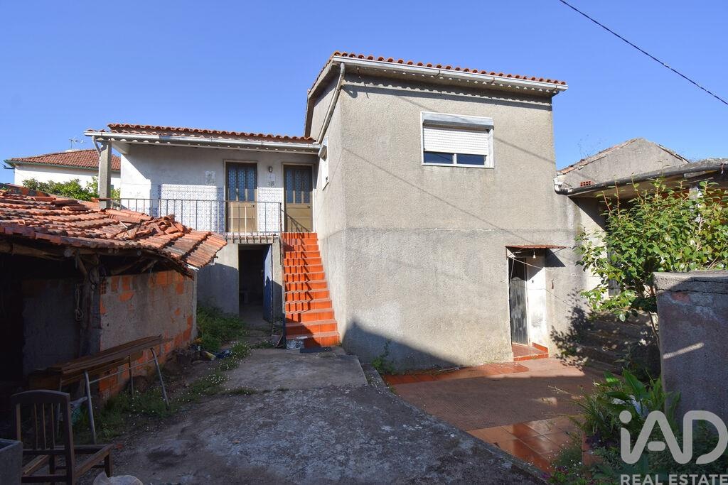 House in Miranda do Corvo - Image 3