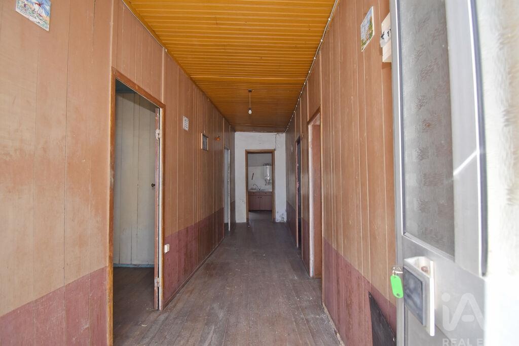 House in Miranda do Corvo - Image 4