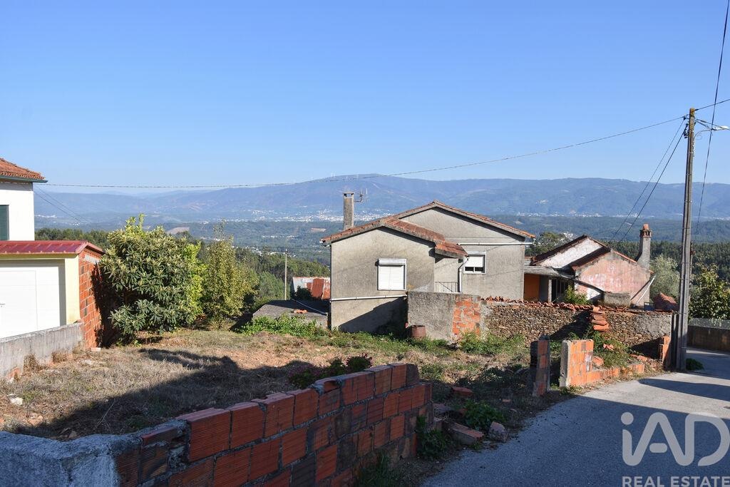 House in Miranda do Corvo - Image 4