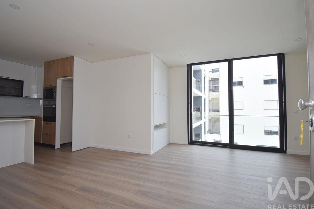 Apartment in Miranda do Corvo - Image 4