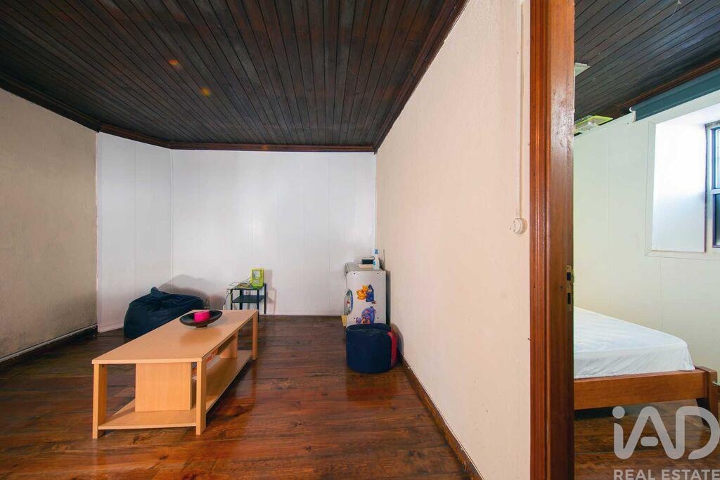 House in Lousa - Image 3