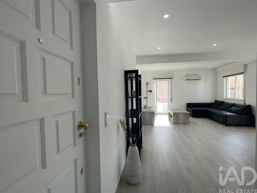 Apartment in Portimao - Image 3