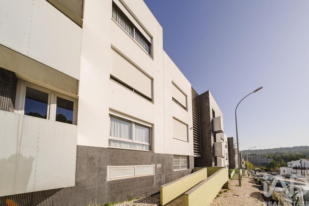 Apartment in Alfragide - Image 2