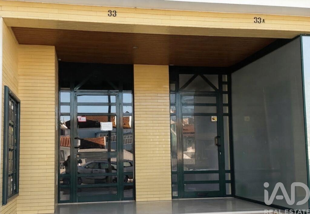 Apartment in Serra do Bouro - Image 2