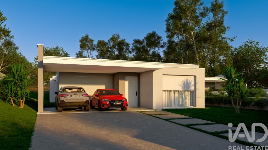 House in Milheiros de Poiares - Image 2