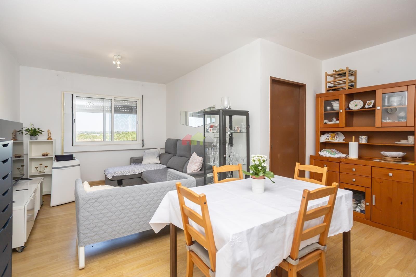 Apartamento T3 na Cidade Sol, Santo António da Charneca