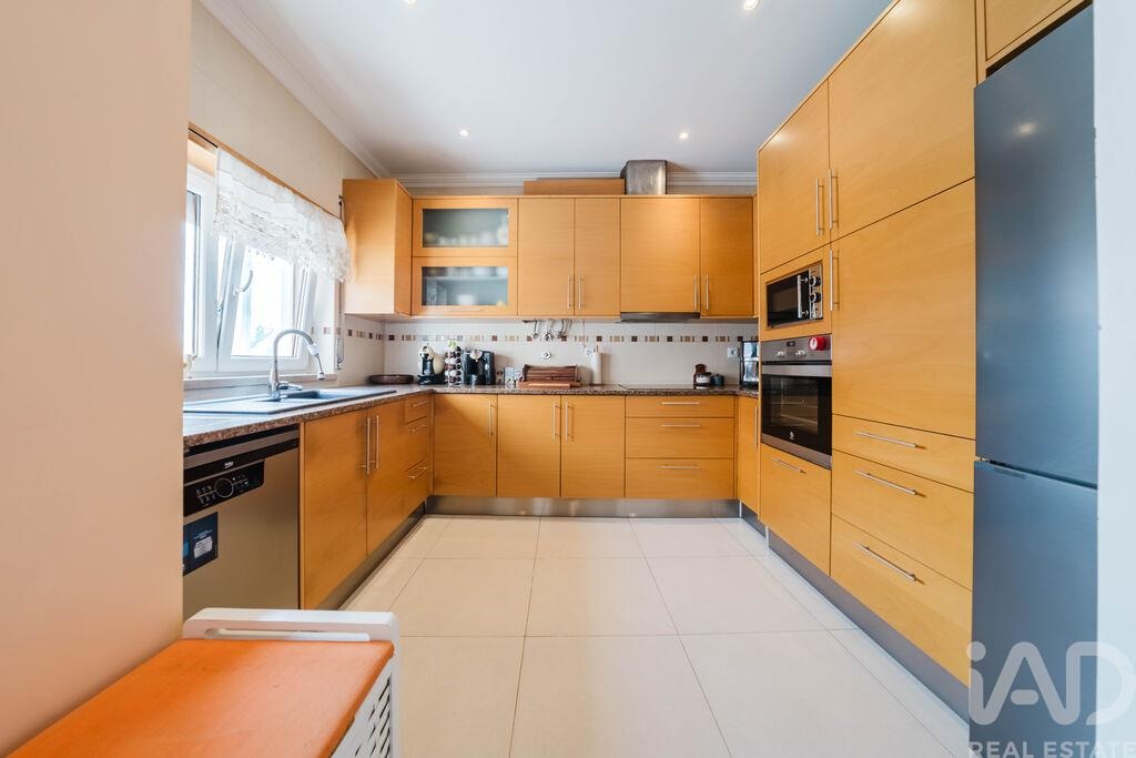 House in Figueiros - Image 3
