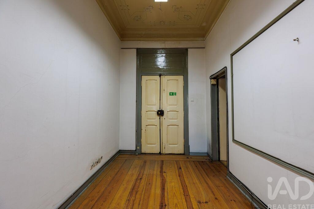 Apartment in Anjos - Image 4