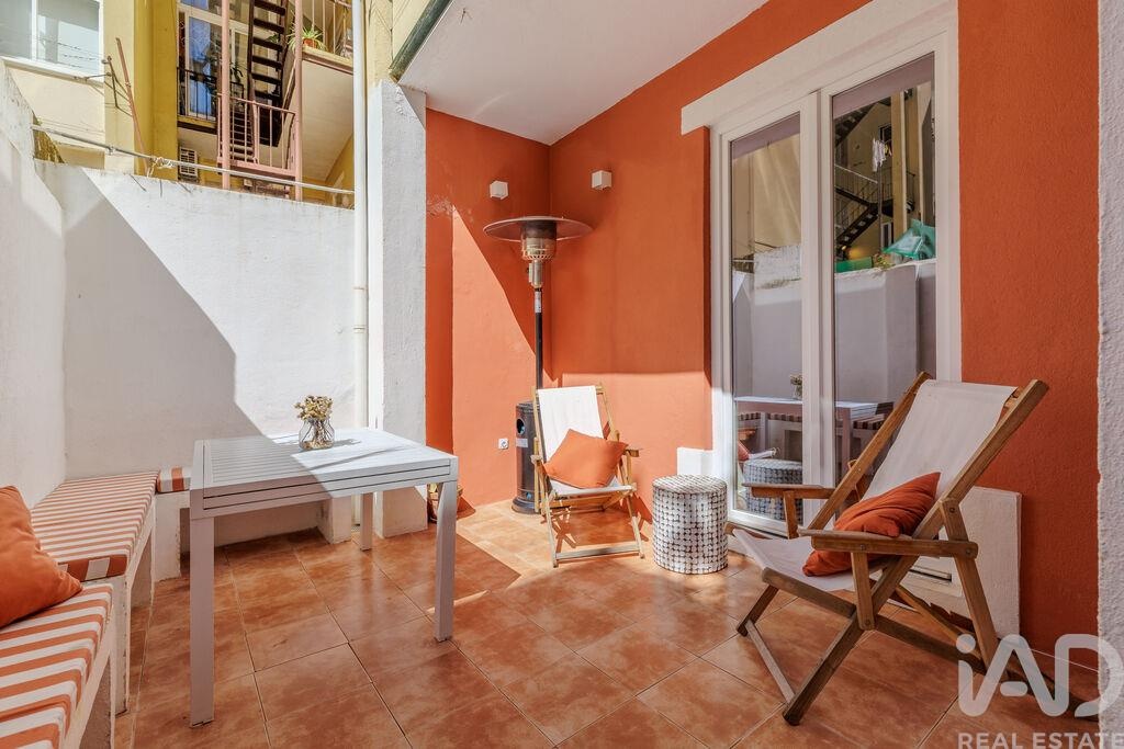 Apartment in Campolide - view 1