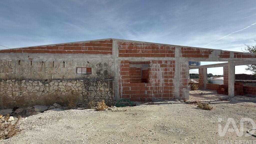 House in Azoia de Cima - Image 2