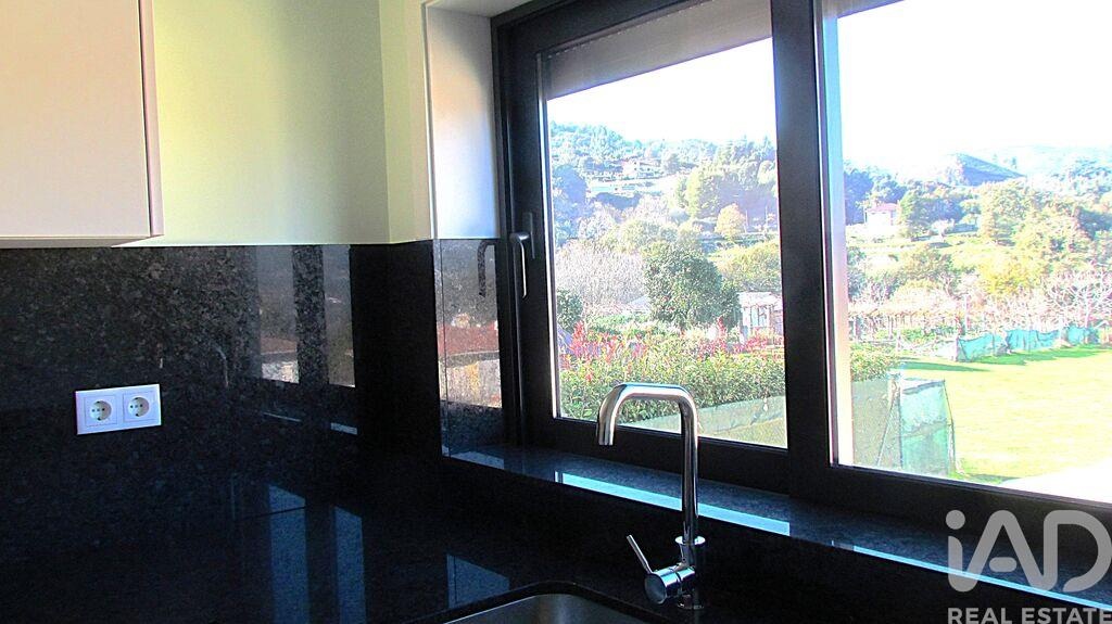 House in Viana do Castelo - Image 3