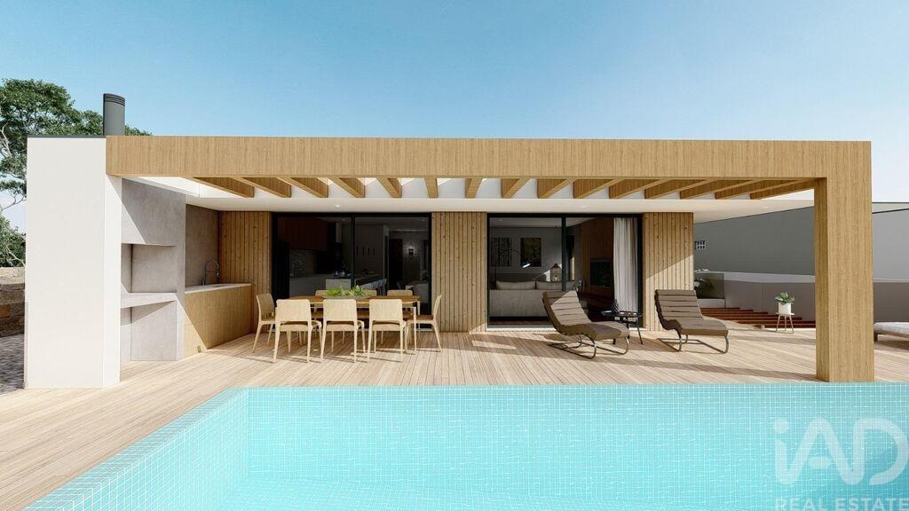 House in Viana do Castelo - Image 2