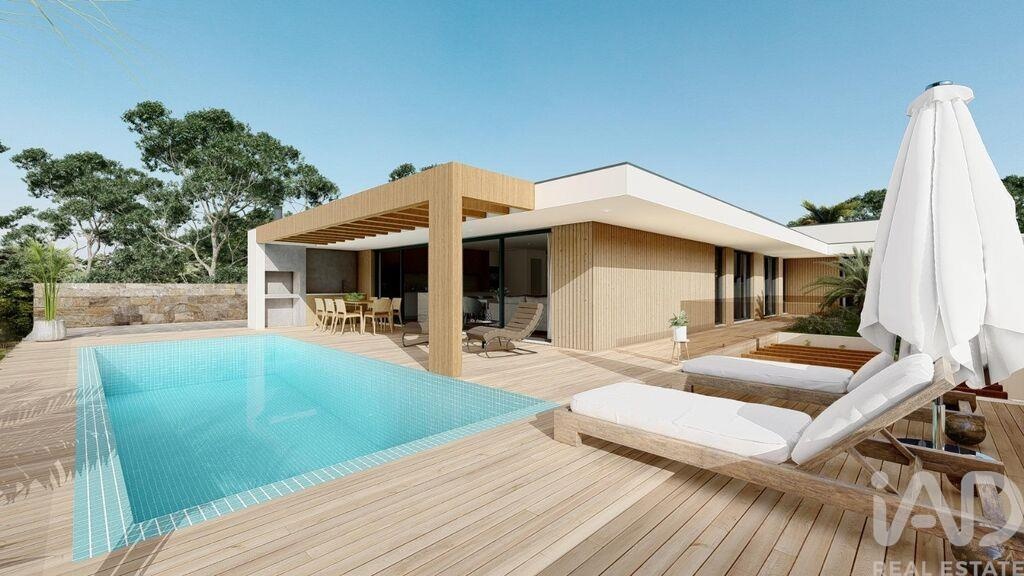 House in Viana do Castelo - view 1