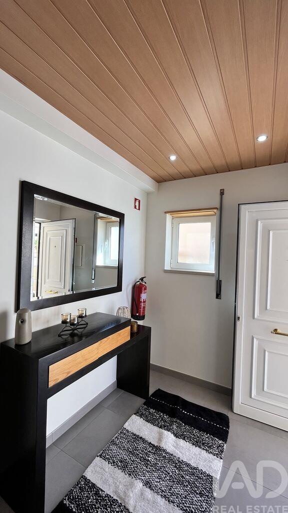 House in Atouguia da Baleia - Image 4