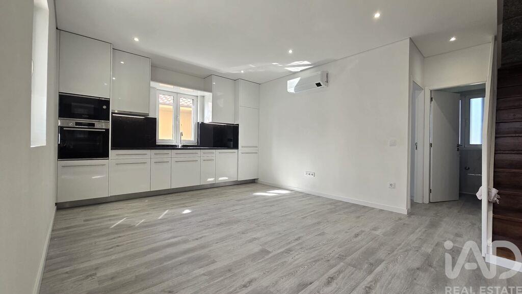 Apartment in Amarante - view 1