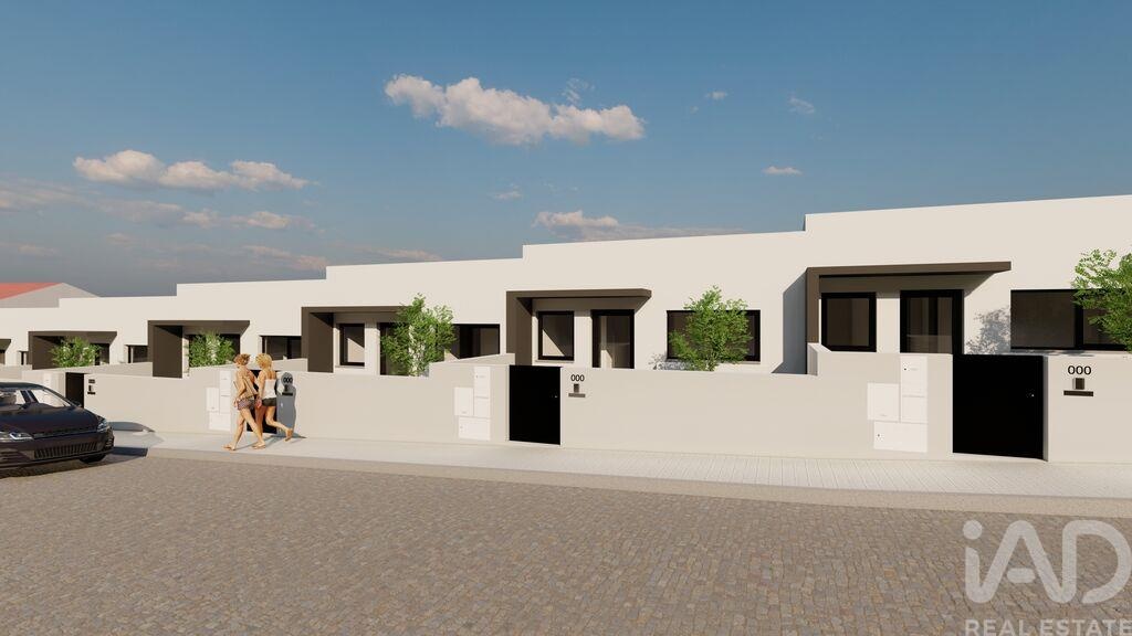House in Louredo - Image 3