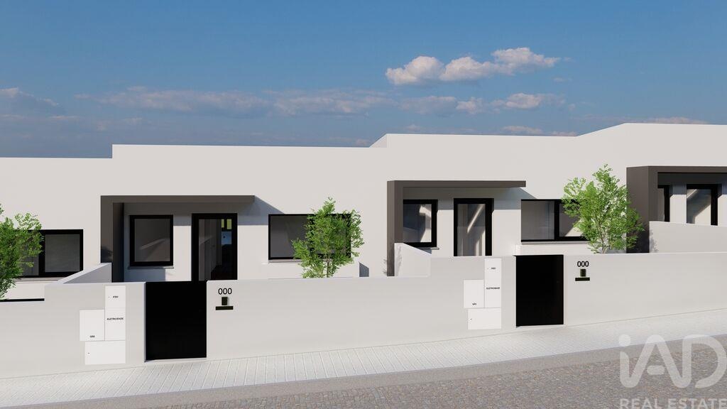 House in Louredo - Image 2
