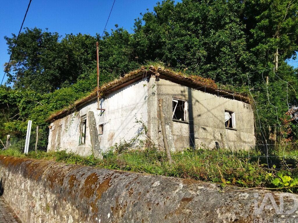 House in Vila Nova de Cerveira - view 1