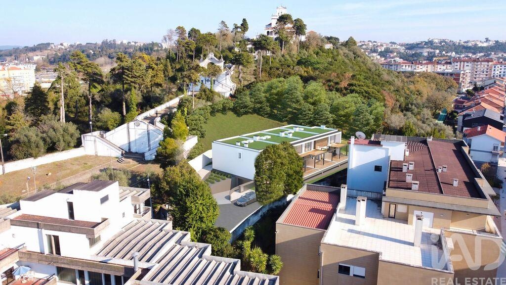 House in Leiria - Image 2