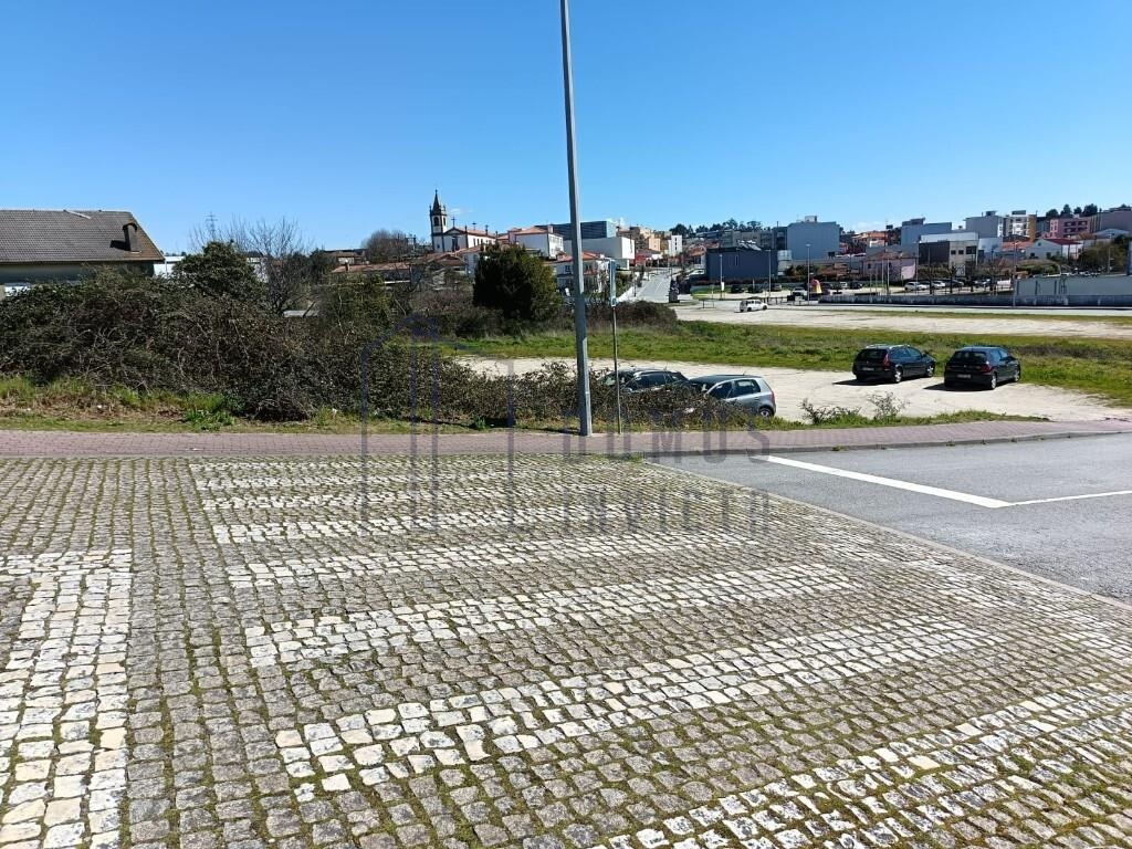 Land for sale in Paços de Ferreira, Portugal — €900,000