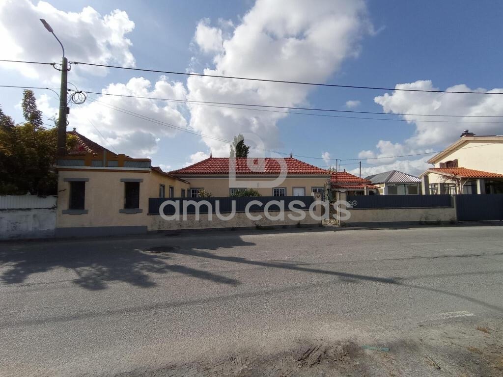Moradia T3 com garagem e anexos – Murtosa, junto ao Cais do Bico
