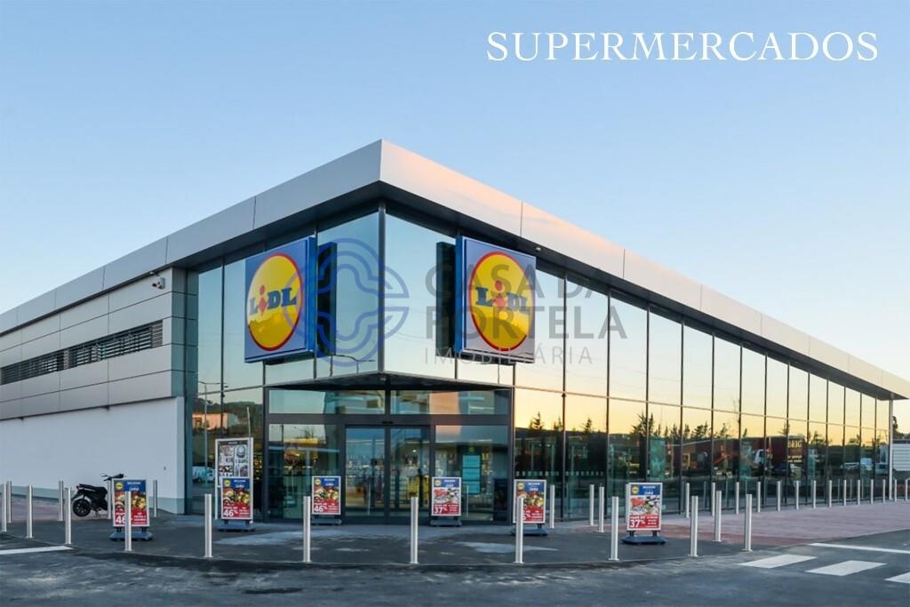 Supermercado LIDL muito próximo