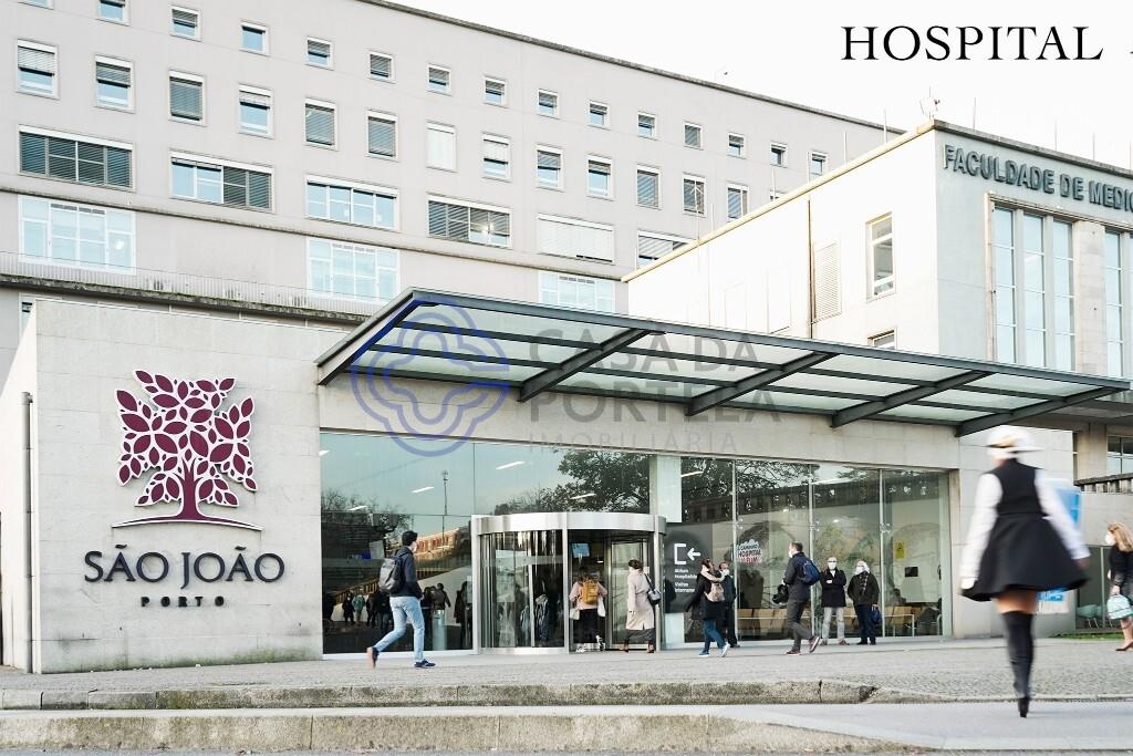 Hospital de São João nas proximidades