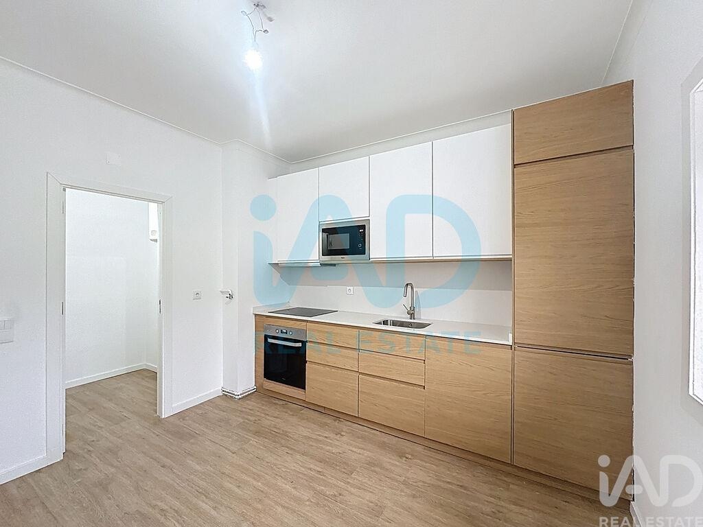 Apartment in Costa - Image 2