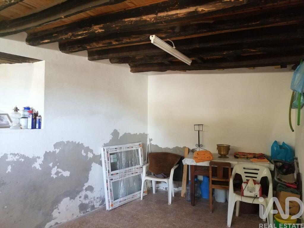 House in Alvares - Image 4