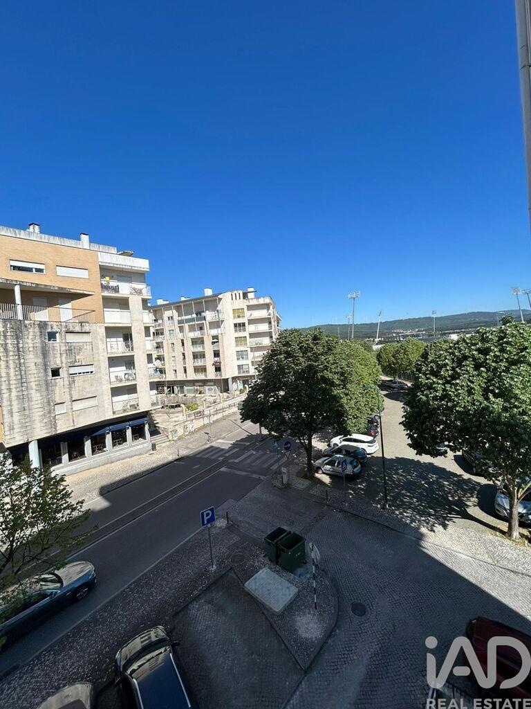 Apartment in Rio Maior - view 1