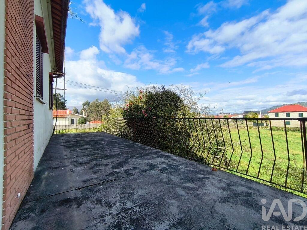 House in Deao - Image 4
