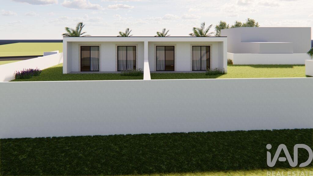 House in Alvaraes - Image 4