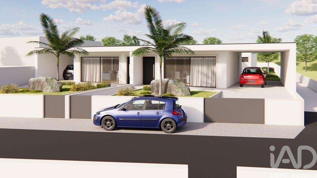 House in Alvaraes - view 1