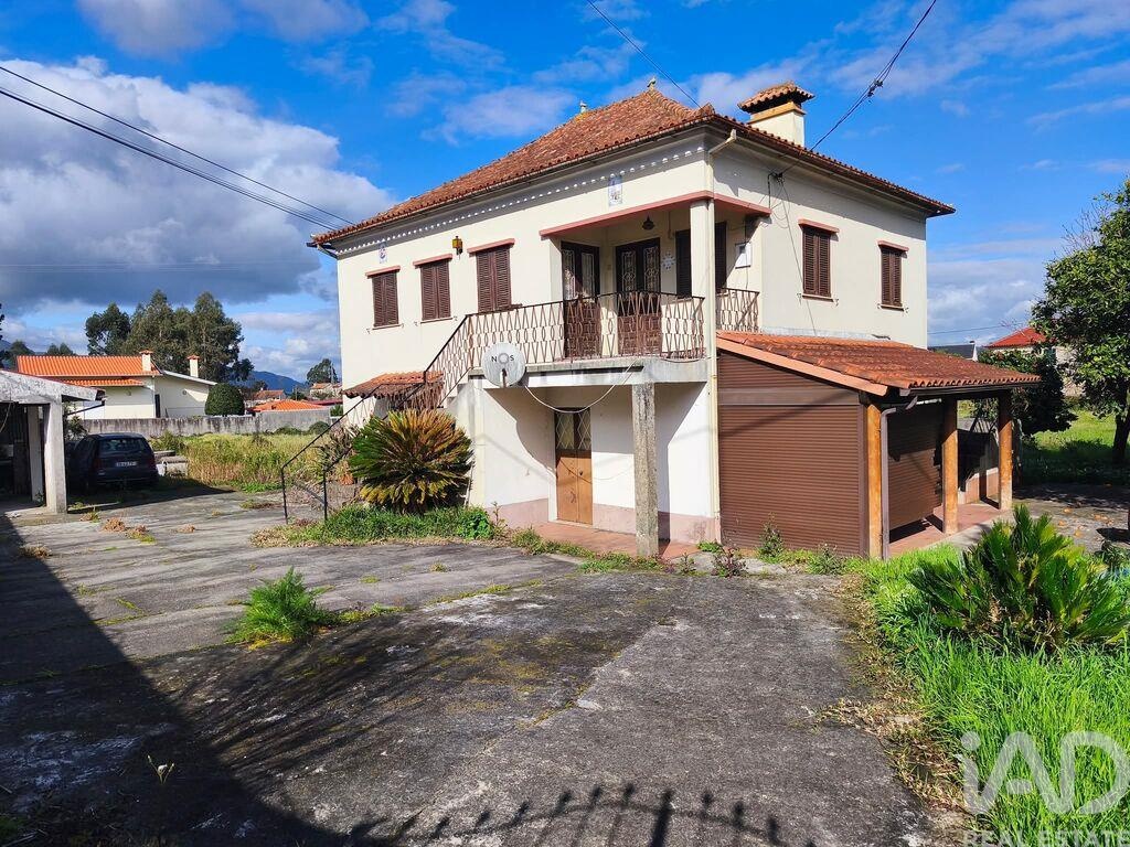 House in Deao - Image 3