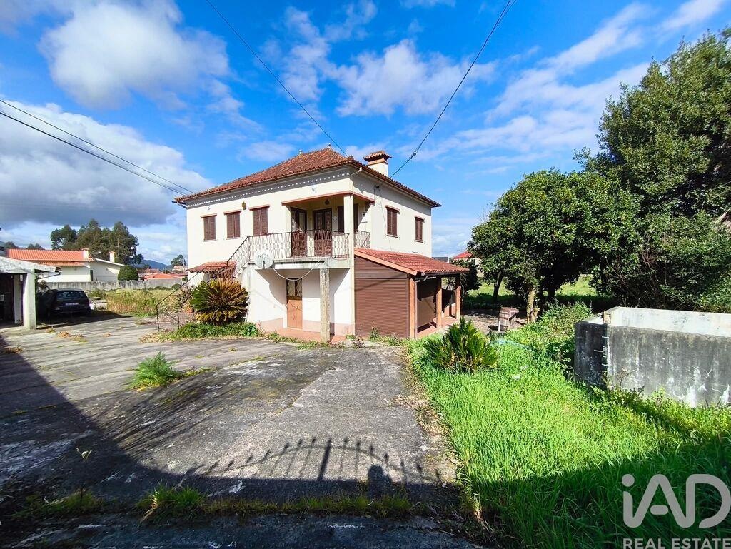 House in Deao - view 1