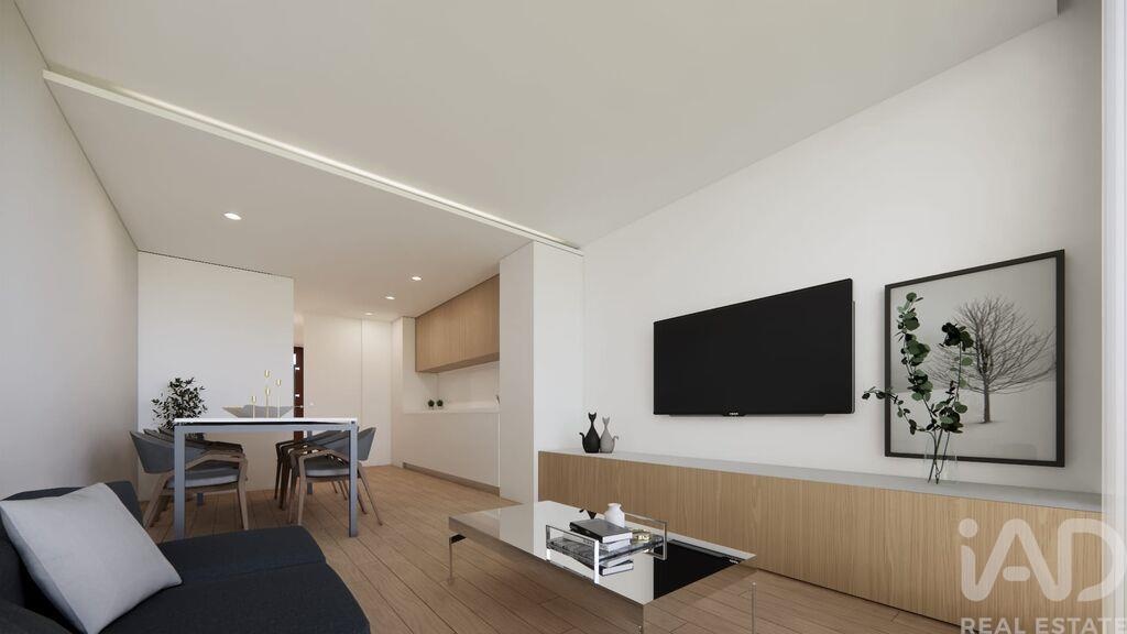 Apartment in Meadela - Image 4