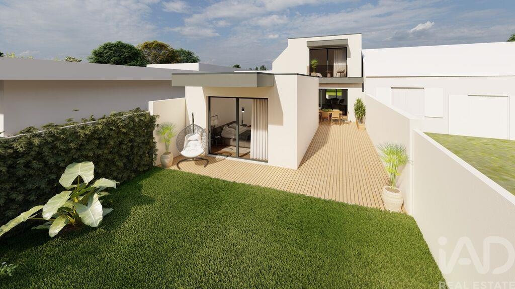 House in Viana do Castelo - Image 2