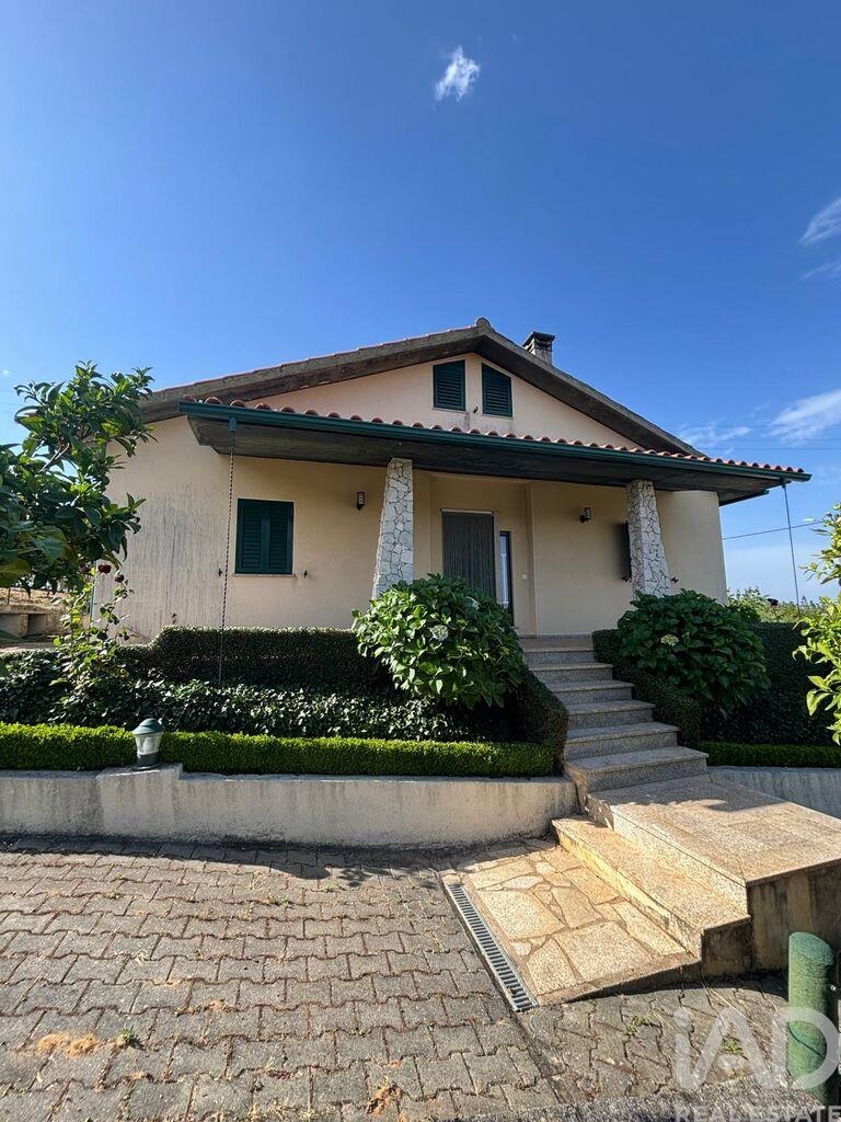 House in Alvito da Beira - view 1