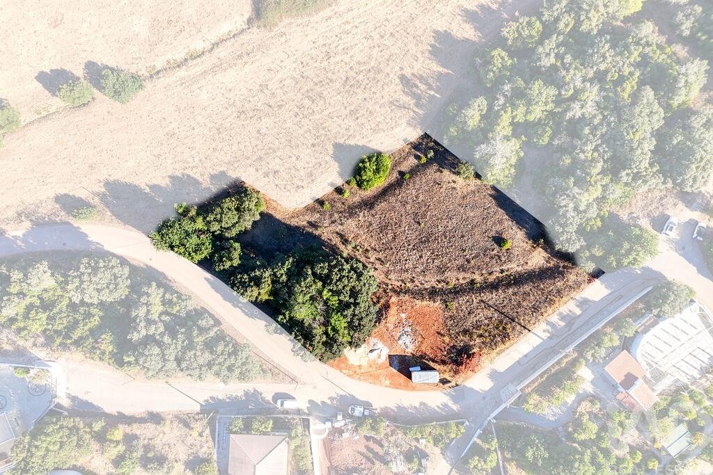 Land in Faro - view 1