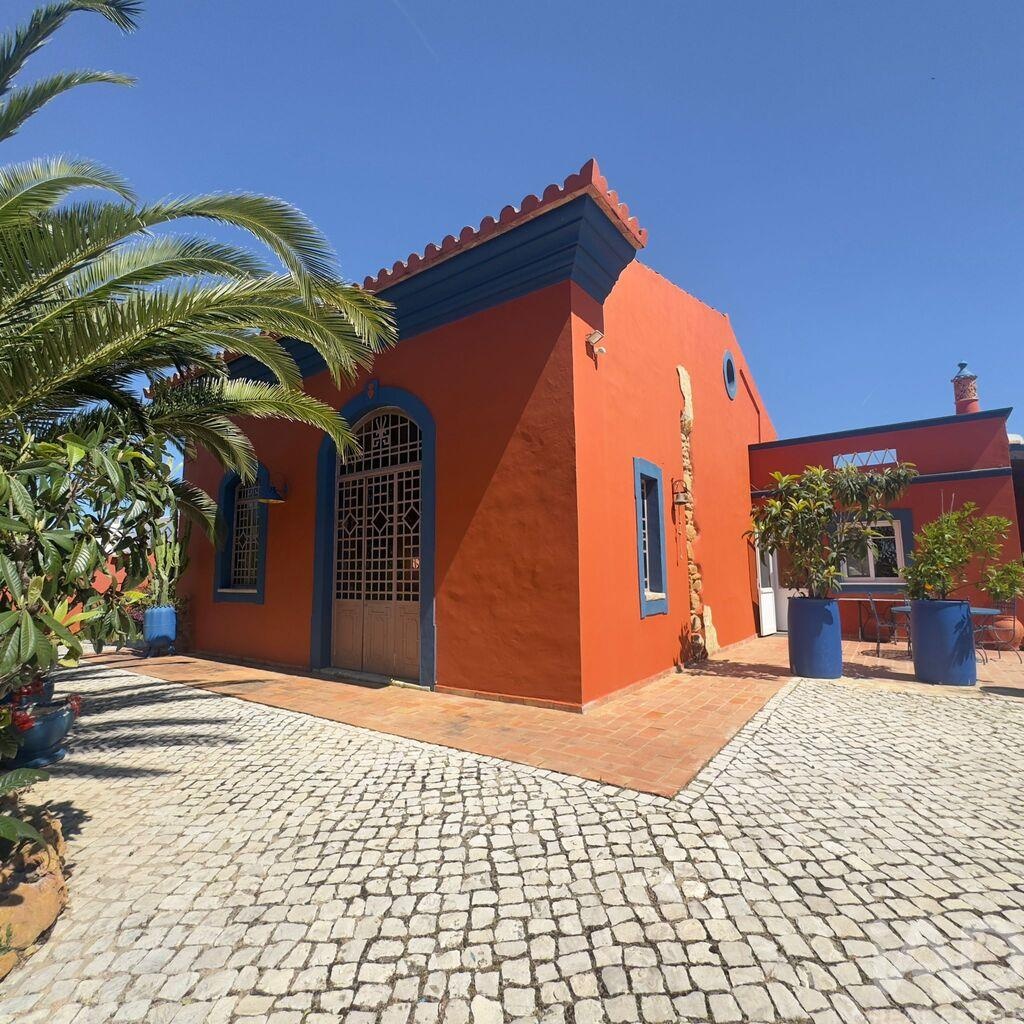 House in Quelfes - Image 2
