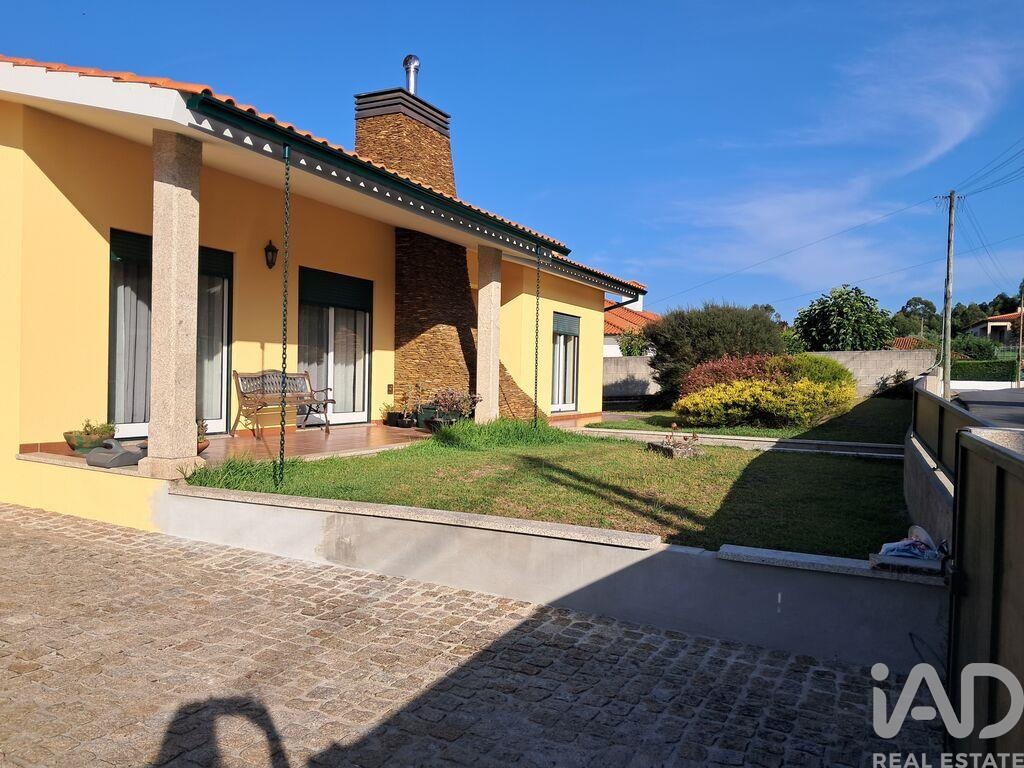House in Reboreda - view 1