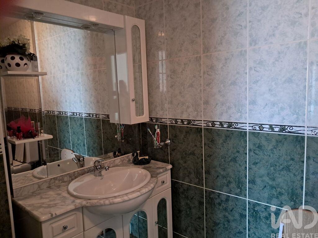 Apartment in Cortes - Image 3